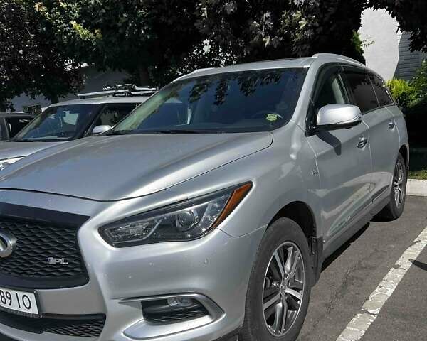 Сірий Інфініті QX60, об'ємом двигуна 3.5 л та пробігом 162 тис. км за 18500 $, фото 1 на Automoto.ua
