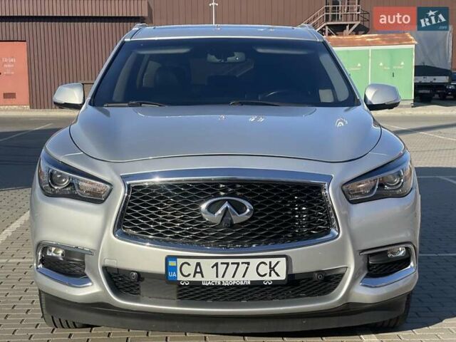 Серый Инфинити QX60, объемом двигателя 3.5 л и пробегом 111 тыс. км за 22300 $, фото 1 на Automoto.ua