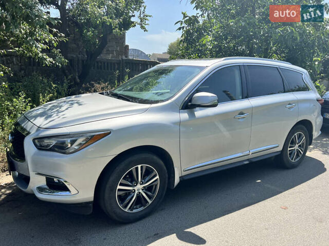 Сірий Інфініті QX60, об'ємом двигуна 3.5 л та пробігом 31 тис. км за 20500 $, фото 1 на Automoto.ua