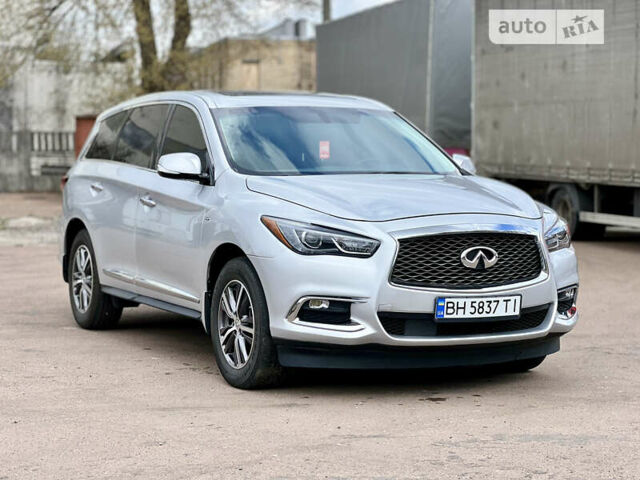 Сірий Інфініті QX60, об'ємом двигуна 3.5 л та пробігом 184 тис. км за 16300 $, фото 1 на Automoto.ua