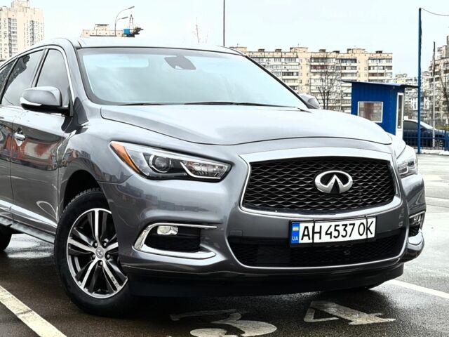 Серый Инфинити QX60, объемом двигателя 3.5 л и пробегом 12 тыс. км за 27350 $, фото 1 на Automoto.ua