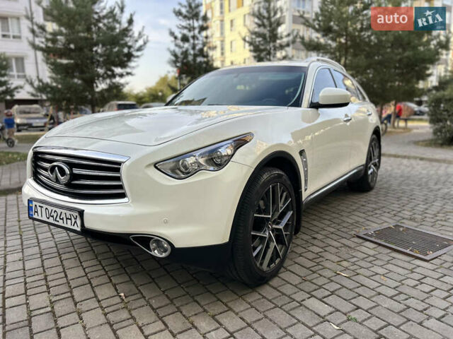 Білий Інфініті QX70, об'ємом двигуна 3.7 л та пробігом 179 тис. км за 19850 $, фото 1 на Automoto.ua