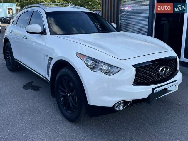 Білий Інфініті QX70, об'ємом двигуна 3.7 л та пробігом 55 тис. км за 20500 $, фото 1 на Automoto.ua