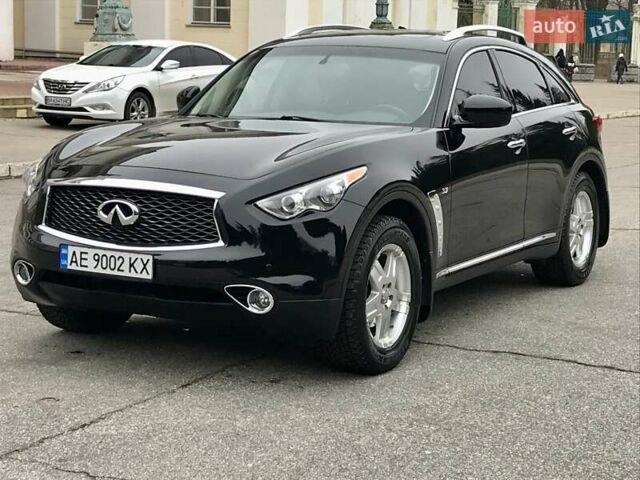 Чорний Інфініті QX70, об'ємом двигуна 3.7 л та пробігом 138 тис. км за 15900 $, фото 1 на Automoto.ua
