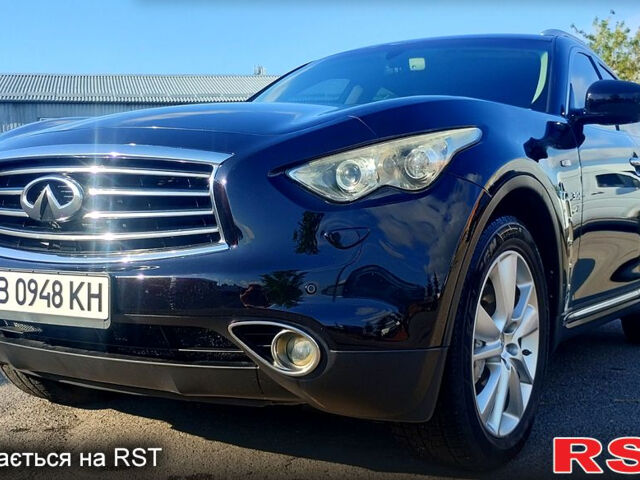Чорний Інфініті QX70, об'ємом двигуна 3 л та пробігом 176 тис. км за 16500 $, фото 1 на Automoto.ua