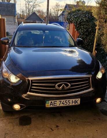 Чорний Інфініті QX70, об'ємом двигуна 2.99 л та пробігом 140 тис. км за 16000 $, фото 1 на Automoto.ua