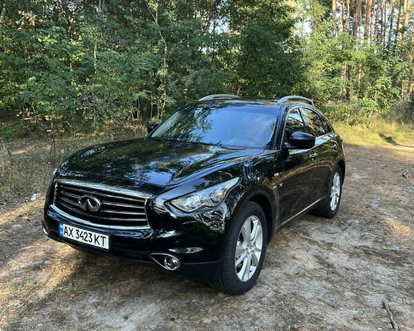 Чорний Інфініті QX70, об'ємом двигуна 3.7 л та пробігом 116 тис. км за 18700 $, фото 1 на Automoto.ua