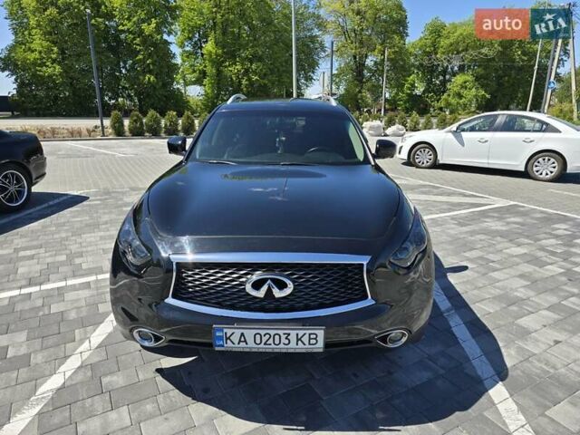 Чорний Інфініті QX70, об'ємом двигуна 3.7 л та пробігом 186 тис. км за 17800 $, фото 1 на Automoto.ua