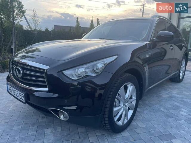 Чорний Інфініті QX70, об'ємом двигуна 2.99 л та пробігом 138 тис. км за 20950 $, фото 1 на Automoto.ua