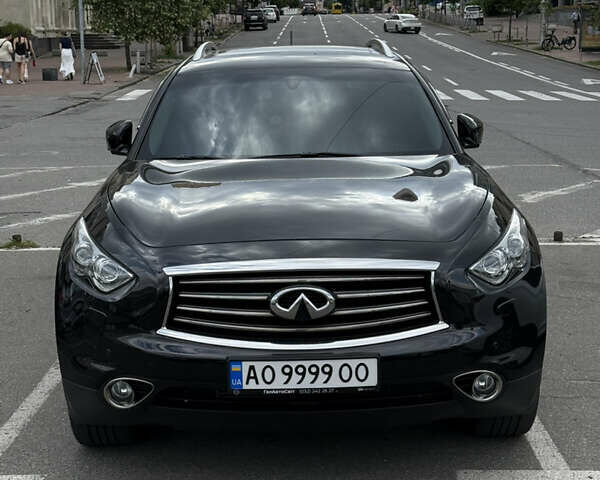 Черный Инфинити QX70, объемом двигателя 2.99 л и пробегом 84 тыс. км за 27900 $, фото 1 на Automoto.ua