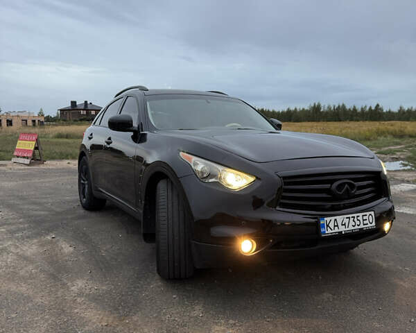 Черный Инфинити QX70, объемом двигателя 3.7 л и пробегом 193 тыс. км за 15700 $, фото 1 на Automoto.ua