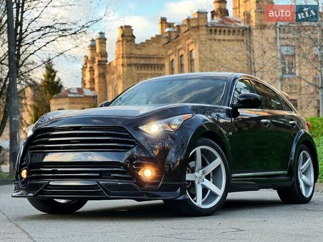 Черный Инфинити QX70, объемом двигателя 3.7 л и пробегом 128 тыс. км за 26500 $, фото 1 на Automoto.ua