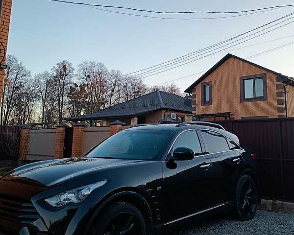 Чорний Інфініті QX70, об'ємом двигуна 3.7 л та пробігом 160 тис. км за 18500 $, фото 1 на Automoto.ua