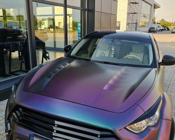 Фіолетовий Інфініті QX70, об'ємом двигуна 3.7 л та пробігом 135 тис. км за 35999 $, фото 1 на Automoto.ua