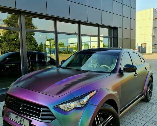 Фіолетовий Інфініті QX70, об'ємом двигуна 3.7 л та пробігом 150 тис. км за 36000 $, фото 1 на Automoto.ua