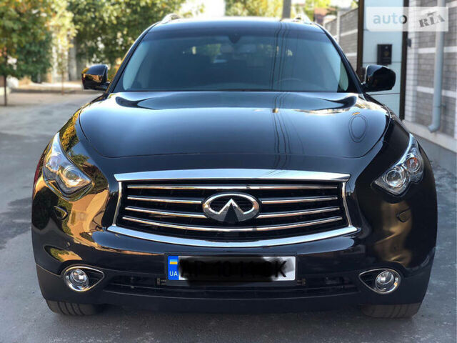 Гранатовий Інфініті QX70, об'ємом двигуна 3 л та пробігом 50 тис. км за 34000 $, фото 1 на Automoto.ua