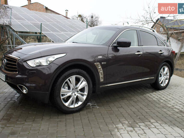 Коричневий Інфініті QX70, об'ємом двигуна 2.99 л та пробігом 142 тис. км за 15900 $, фото 1 на Automoto.ua