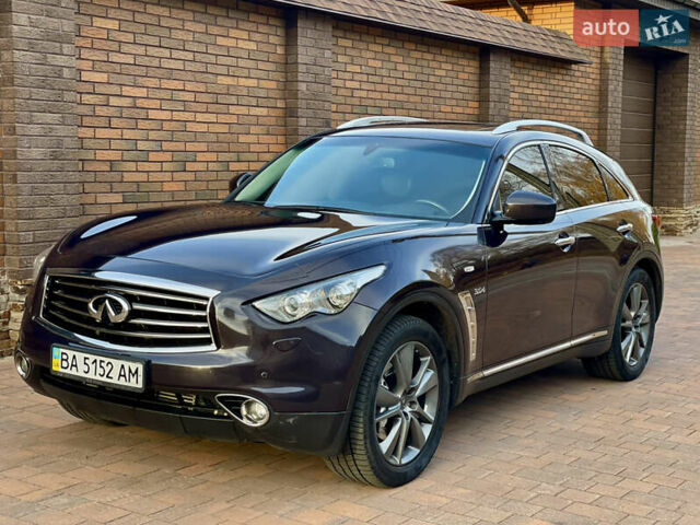 Коричневий Інфініті QX70, об'ємом двигуна 2.99 л та пробігом 138 тис. км за 21800 $, фото 1 на Automoto.ua