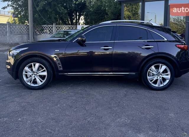 Інфініті QX70, об'ємом двигуна 3.7 л та пробігом 210 тис. км за 19000 $, фото 1 на Automoto.ua