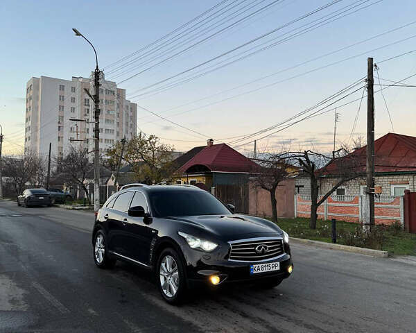 Инфинити QX70, объемом двигателя 3.7 л и пробегом 146 тыс. км за 16900 $, фото 1 на Automoto.ua