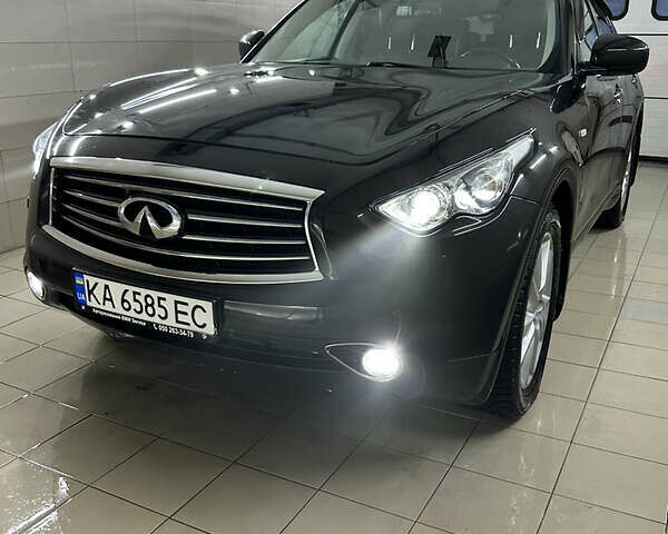 Інфініті QX70, об'ємом двигуна 3 л та пробігом 155 тис. км за 20250 $, фото 1 на Automoto.ua