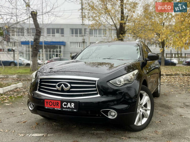 Инфинити QX70, объемом двигателя 3 л и пробегом 215 тыс. км за 17900 $, фото 1 на Automoto.ua