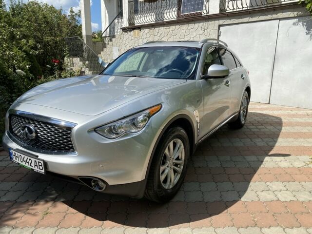 Серый Инфинити QX70, объемом двигателя 3.7 л и пробегом 93 тыс. км за 14600 $, фото 1 на Automoto.ua
