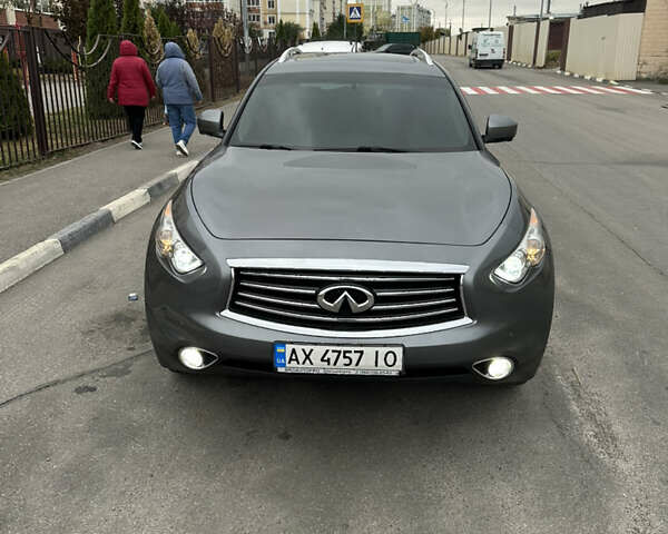 Сірий Інфініті QX70, об'ємом двигуна 3.7 л та пробігом 75 тис. км за 21500 $, фото 1 на Automoto.ua