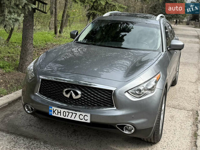 Серый Инфинити QX70, объемом двигателя 3.7 л и пробегом 64 тыс. км за 23900 $, фото 1 на Automoto.ua