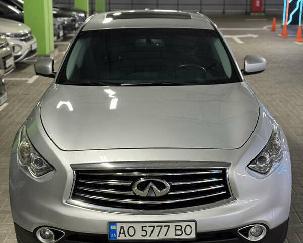 Серый Инфинити QX70, объемом двигателя 3.7 л и пробегом 172 тыс. км за 16500 $, фото 1 на Automoto.ua