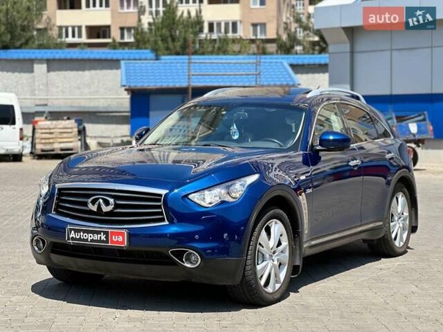 Синий Инфинити QX70, объемом двигателя 3 л и пробегом 101 тыс. км за 28690 $, фото 1 на Automoto.ua