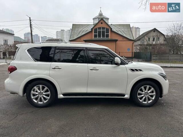 Белый Инфинити QX80, объемом двигателя 5.6 л и пробегом 202 тыс. км за 18800 $, фото 1 на Automoto.ua