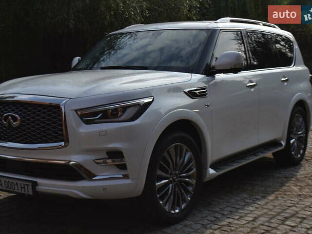 Белый Инфинити QX80, объемом двигателя 5.55 л и пробегом 100 тыс. км за 45500 $, фото 1 на Automoto.ua