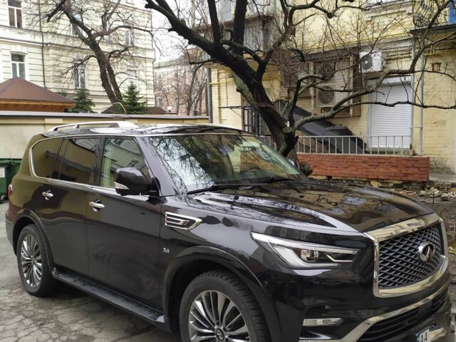 Чорний Інфініті QX80, об'ємом двигуна 0.56 л та пробігом 90 тис. км за 57000 $, фото 1 на Automoto.ua