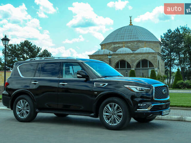 Черный Инфинити QX80, объемом двигателя 5.55 л и пробегом 32 тыс. км за 41500 $, фото 1 на Automoto.ua