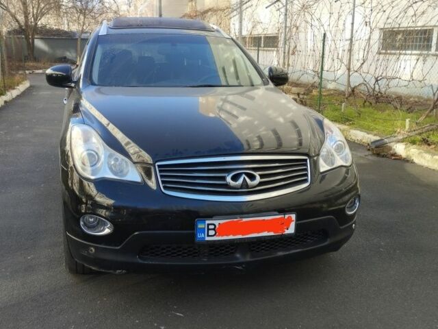 Черный Инфинити EX 35, объемом двигателя 3.5 л и пробегом 2 тыс. км за 14500 $, фото 1 на Automoto.ua