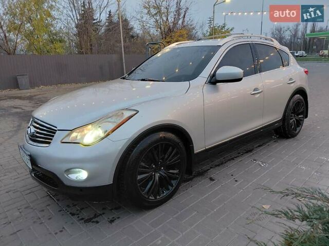 Серый Инфинити EX 35, объемом двигателя 3.5 л и пробегом 150 тыс. км за 9000 $, фото 1 на Automoto.ua