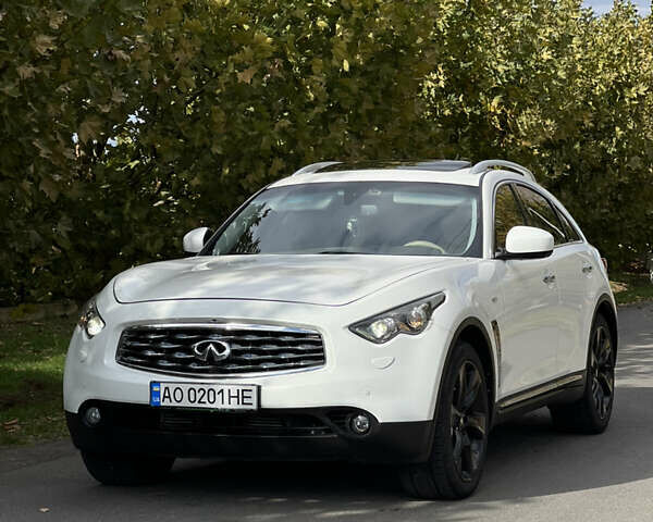 Инфинити FX 30, объемом двигателя 3 л и пробегом 230 тыс. км за 14500 $, фото 1 на Automoto.ua