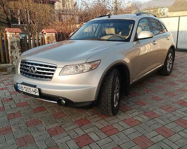 Бежевый Инфинити FX 35, объемом двигателя 3.5 л и пробегом 160 тыс. км за 10500 $, фото 1 на Automoto.ua