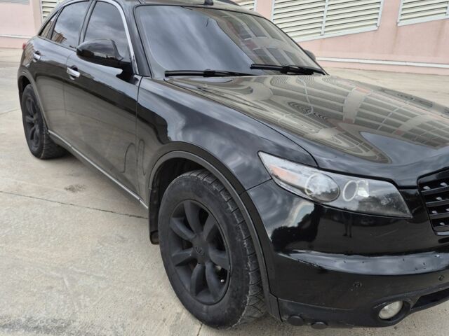 Черный Инфинити FX 35, объемом двигателя 3.5 л и пробегом 165 тыс. км за 5900 $, фото 1 на Automoto.ua