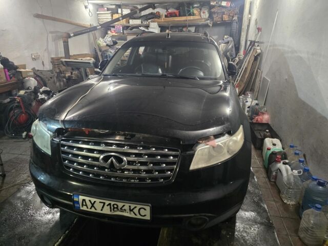 Чорний Інфініті FX 35, об'ємом двигуна 3.5 л та пробігом 555 тис. км за 3999 $, фото 1 на Automoto.ua