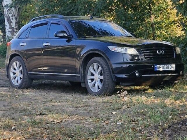 Чорний Інфініті FX 35, об'ємом двигуна 3.5 л та пробігом 236 тис. км за 8000 $, фото 1 на Automoto.ua