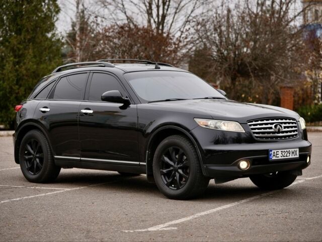 Черный Инфинити FX 35, объемом двигателя 3.5 л и пробегом 320 тыс. км за 8600 $, фото 1 на Automoto.ua