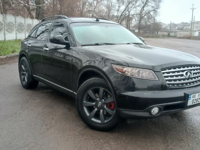 Черный Инфинити FX 35, объемом двигателя 3.5 л и пробегом 217 тыс. км за 7500 $, фото 1 на Automoto.ua