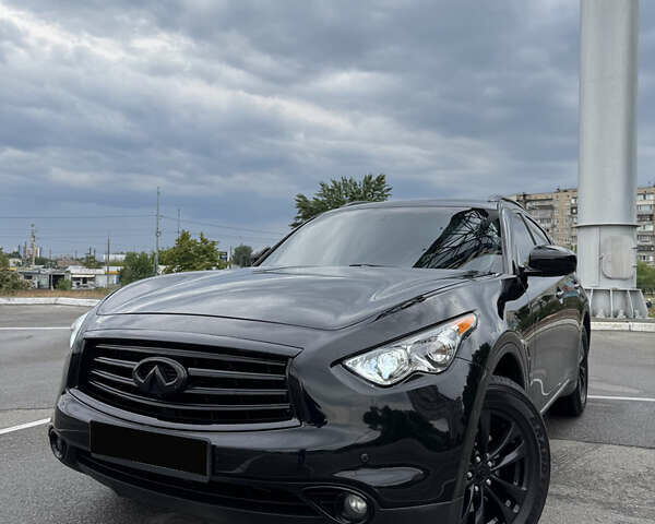 Черный Инфинити FX 35, объемом двигателя 3.5 л и пробегом 133 тыс. км за 16333 $, фото 1 на Automoto.ua