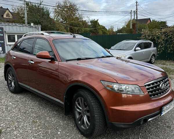 Коричневый Инфинити FX 35, объемом двигателя 3.5 л и пробегом 245 тыс. км за 7999 $, фото 1 на Automoto.ua