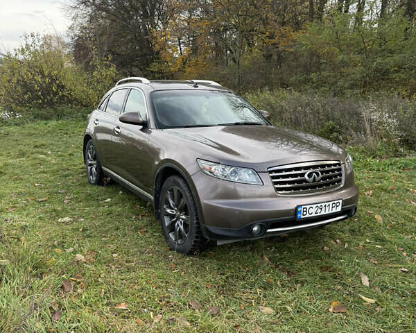 Коричневый Инфинити FX 35, объемом двигателя 3.5 л и пробегом 240 тыс. км за 9500 $, фото 1 на Automoto.ua