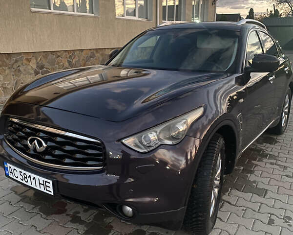 Коричневый Инфинити FX 35, объемом двигателя 3.5 л и пробегом 175 тыс. км за 15750 $, фото 1 на Automoto.ua