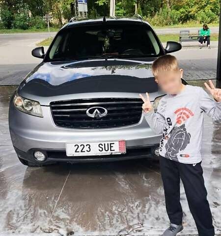 Инфинити FX 35, объемом двигателя 3.5 л и пробегом 171 тыс. км за 5000 $, фото 1 на Automoto.ua