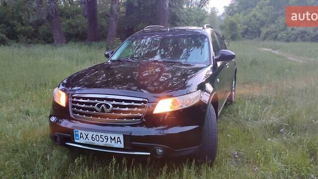 Інфініті FX 35, об'ємом двигуна 3.5 л та пробігом 200 тис. км за 12000 $, фото 1 на Automoto.ua